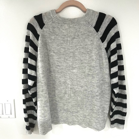Love lili Striped Sweater Women’s Sz L - Picture 2 of 7
